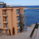 Otel Neven 4*