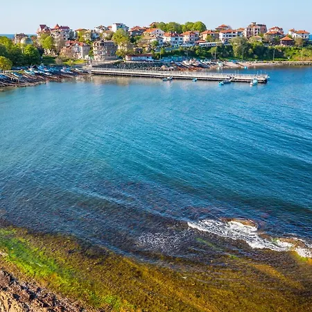 Neven Otel Ahtopol