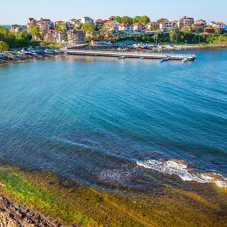 Neven Hotel Achtopol